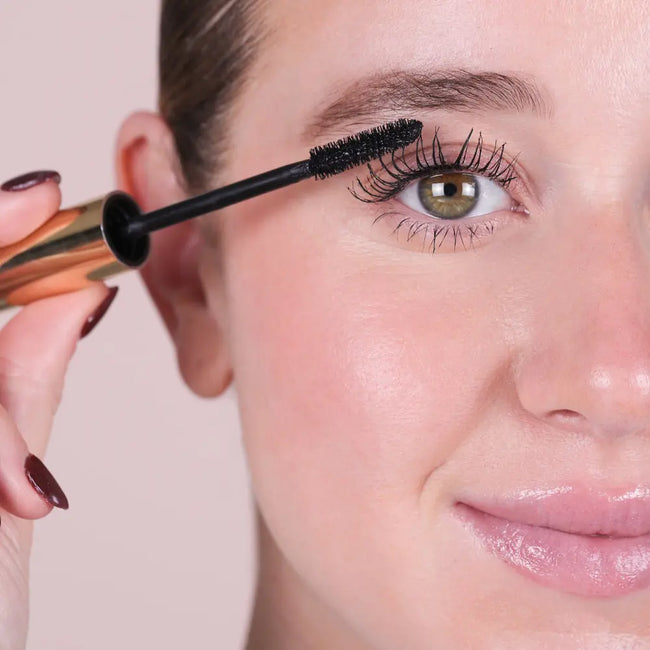 Upgraded lashes thickening mascara