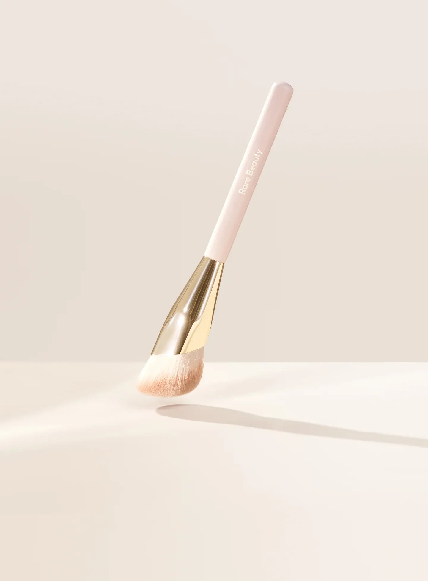 Liquid touch foundation brush
